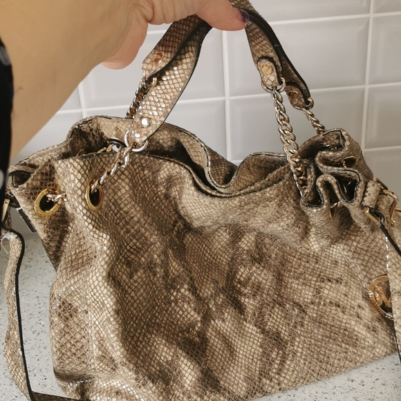 Michael Kors Purse - Authentic - Picture 2 of 8